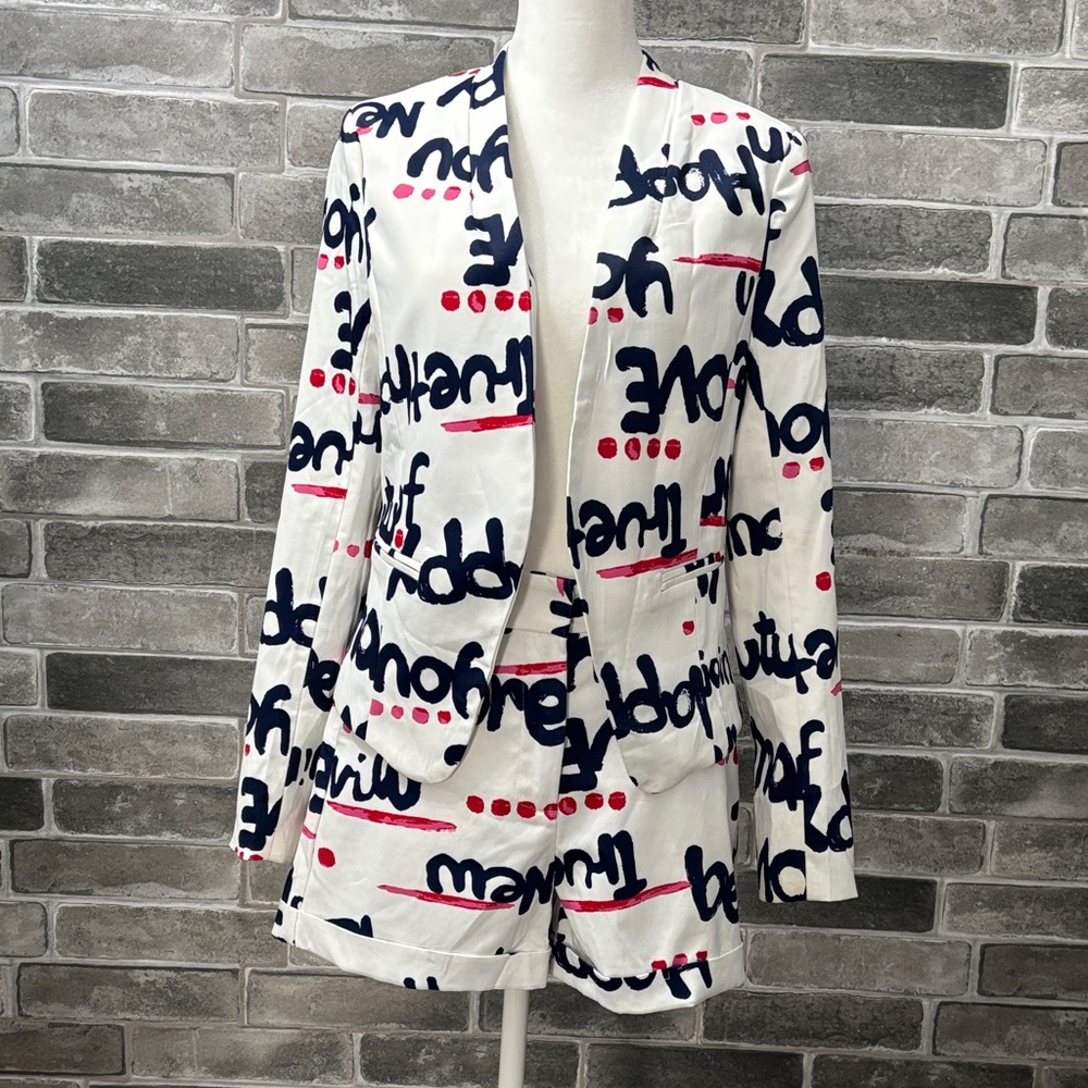 Stylish Set of Blazer and Short